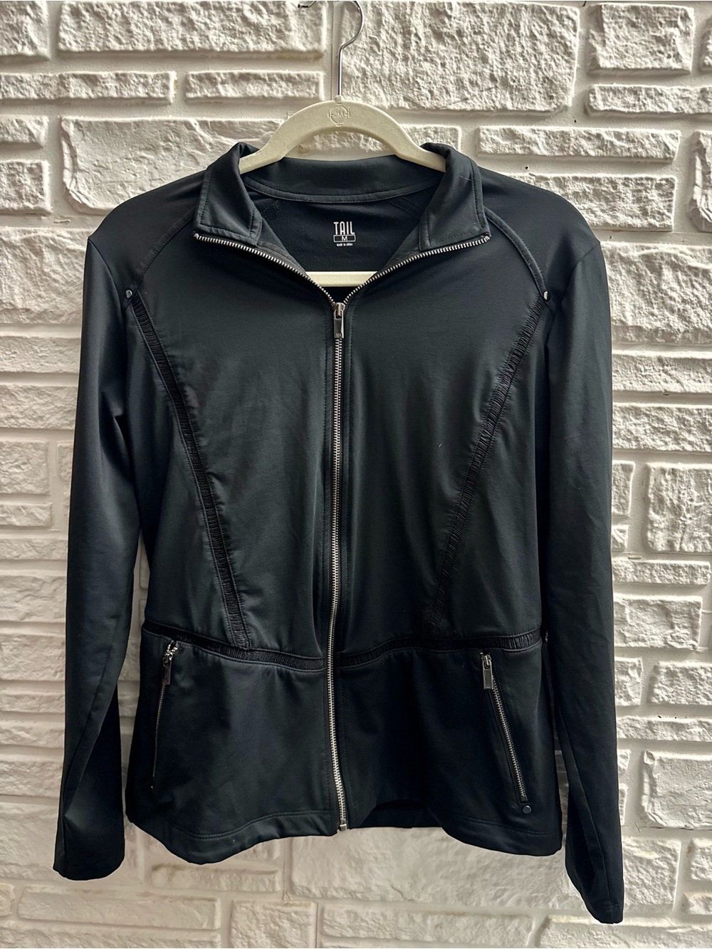 Tail Women’s Black Lightweight Zip-Up Athletic Jacket